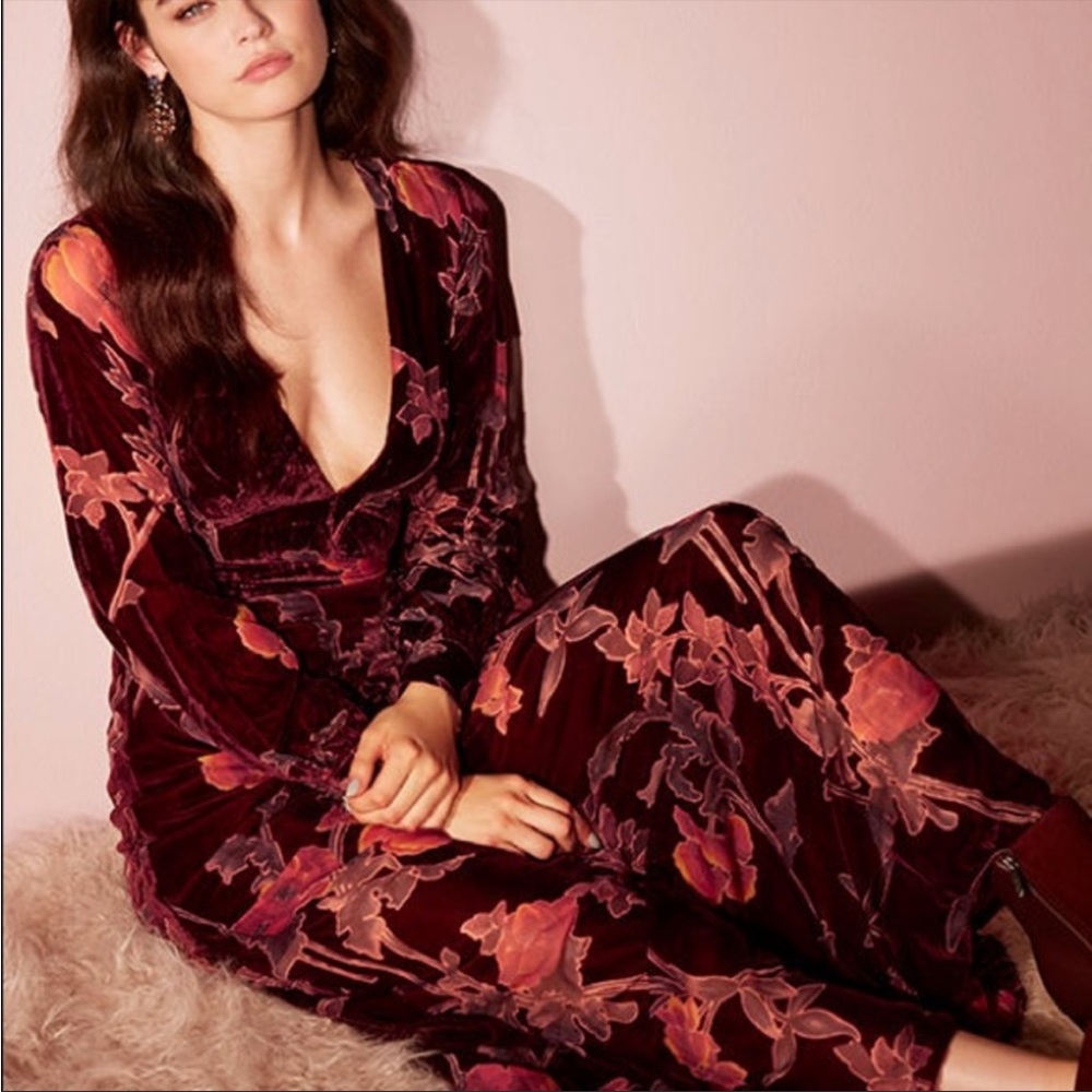 Lulu’s velvet dress